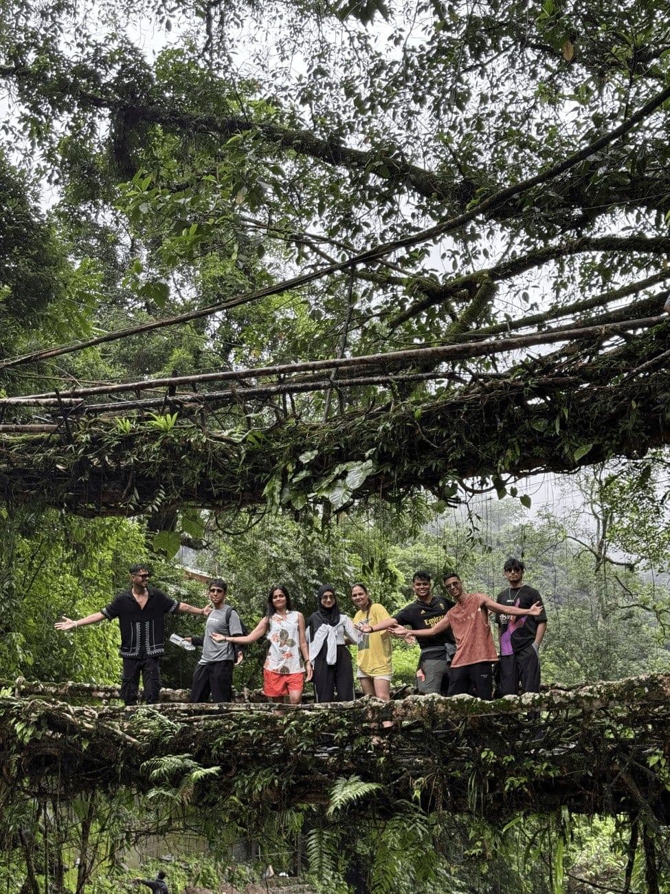 7 days Meghalaya Backpacking Tour : Krem Chympe, Dawki, Waterfalls & Root Bridge