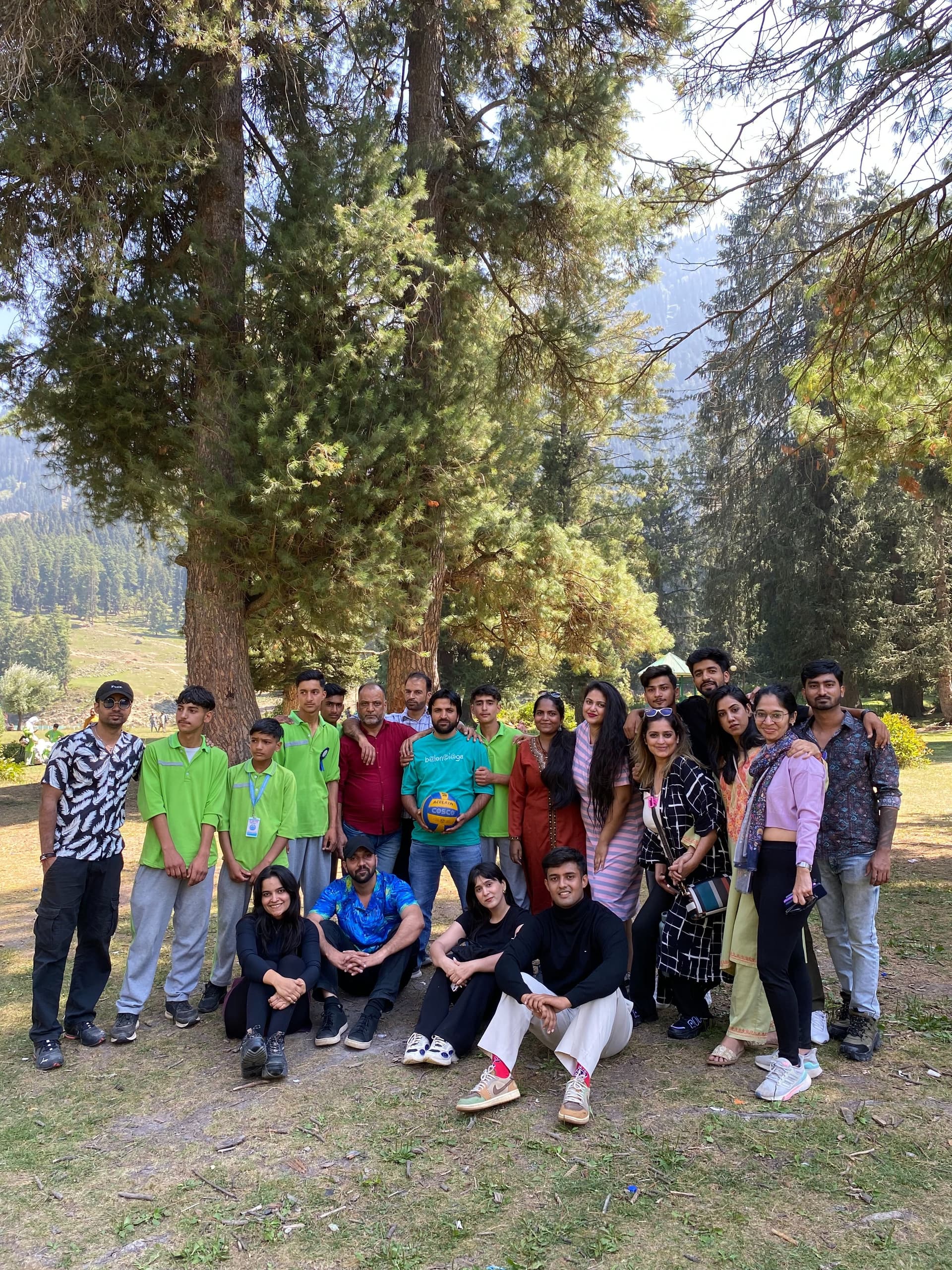 Magical Kashmir Family Getaway – 4 Days of Fun & Serenity!