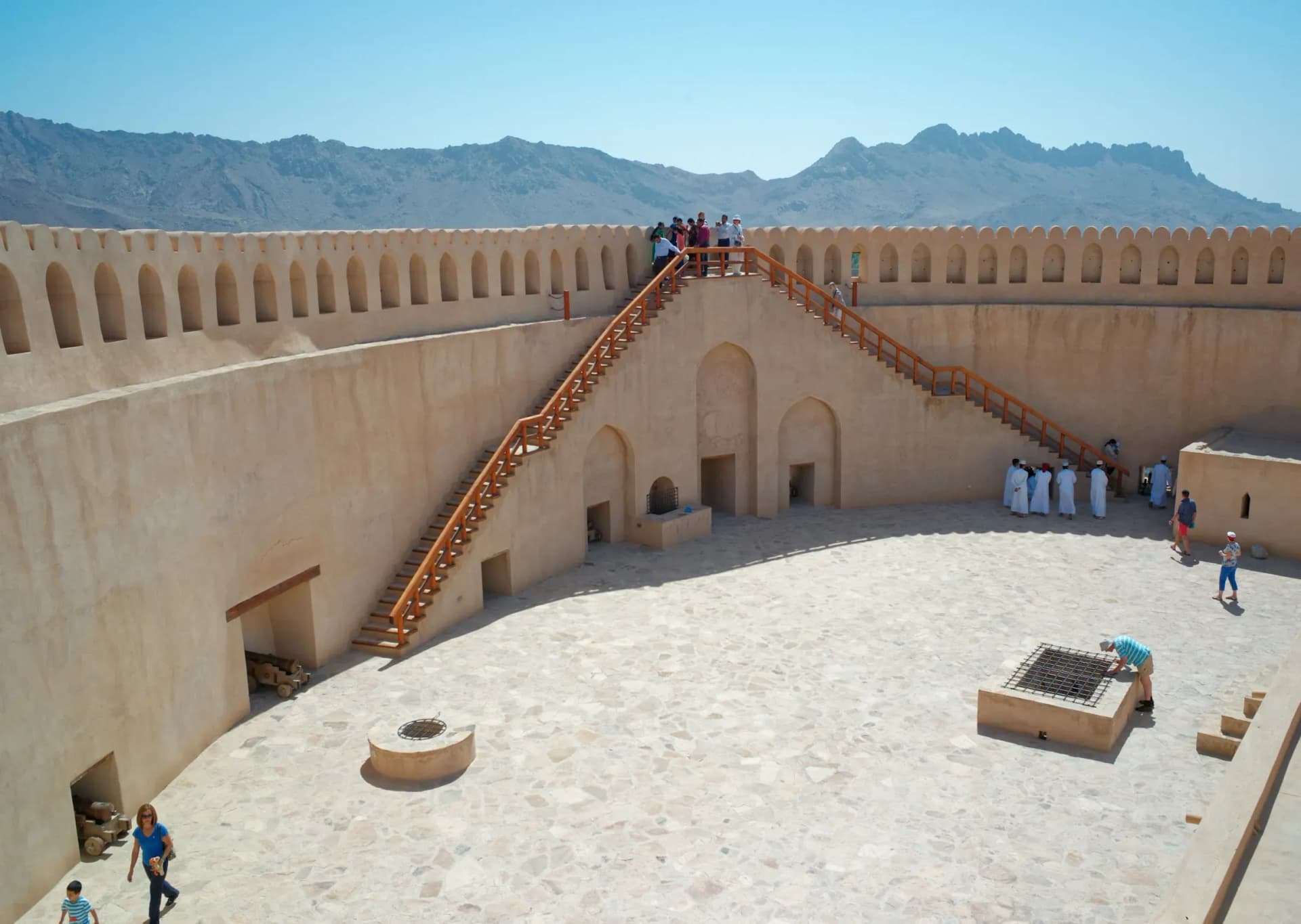 Nizwa Fort & Souq