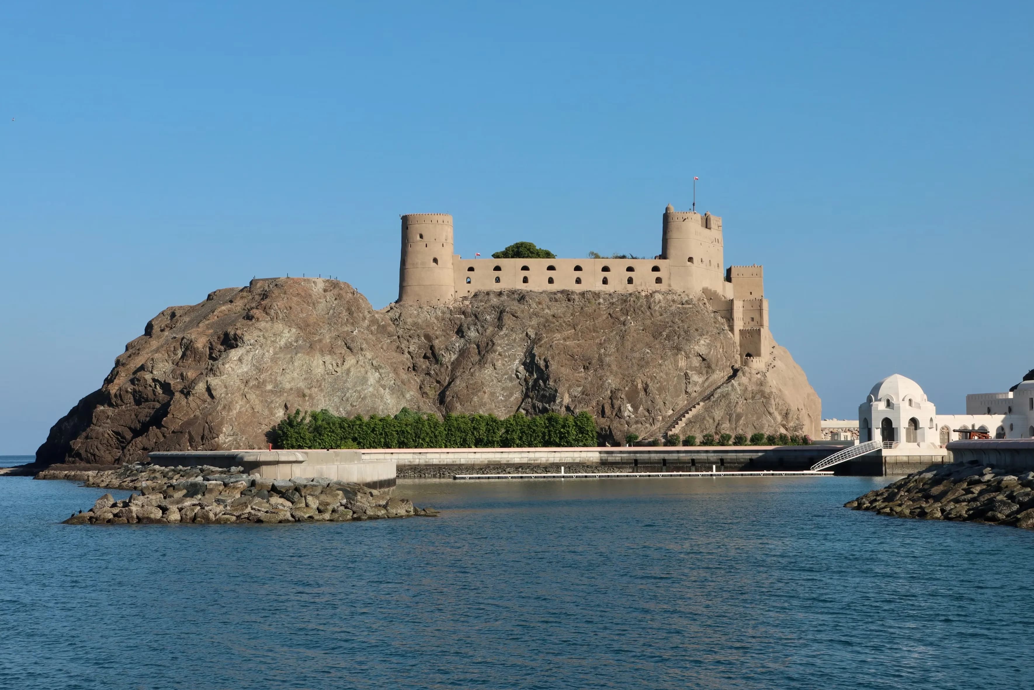 Oman - 7 Days Islands, Wadis & Desert Group Trip