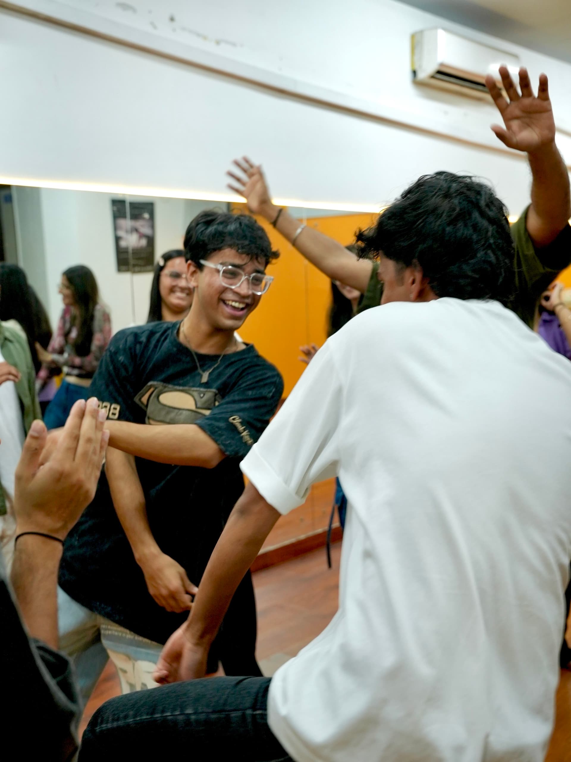 Desh Videsh travel moment