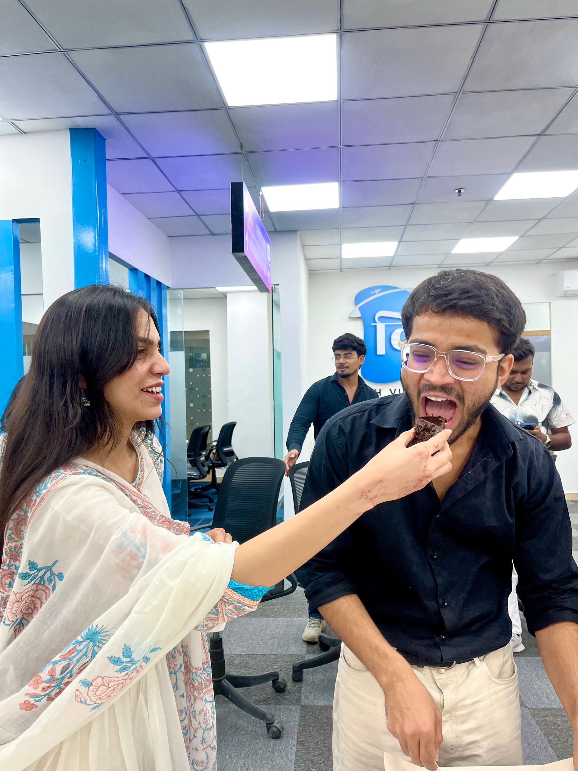 Desh Videsh travel moment