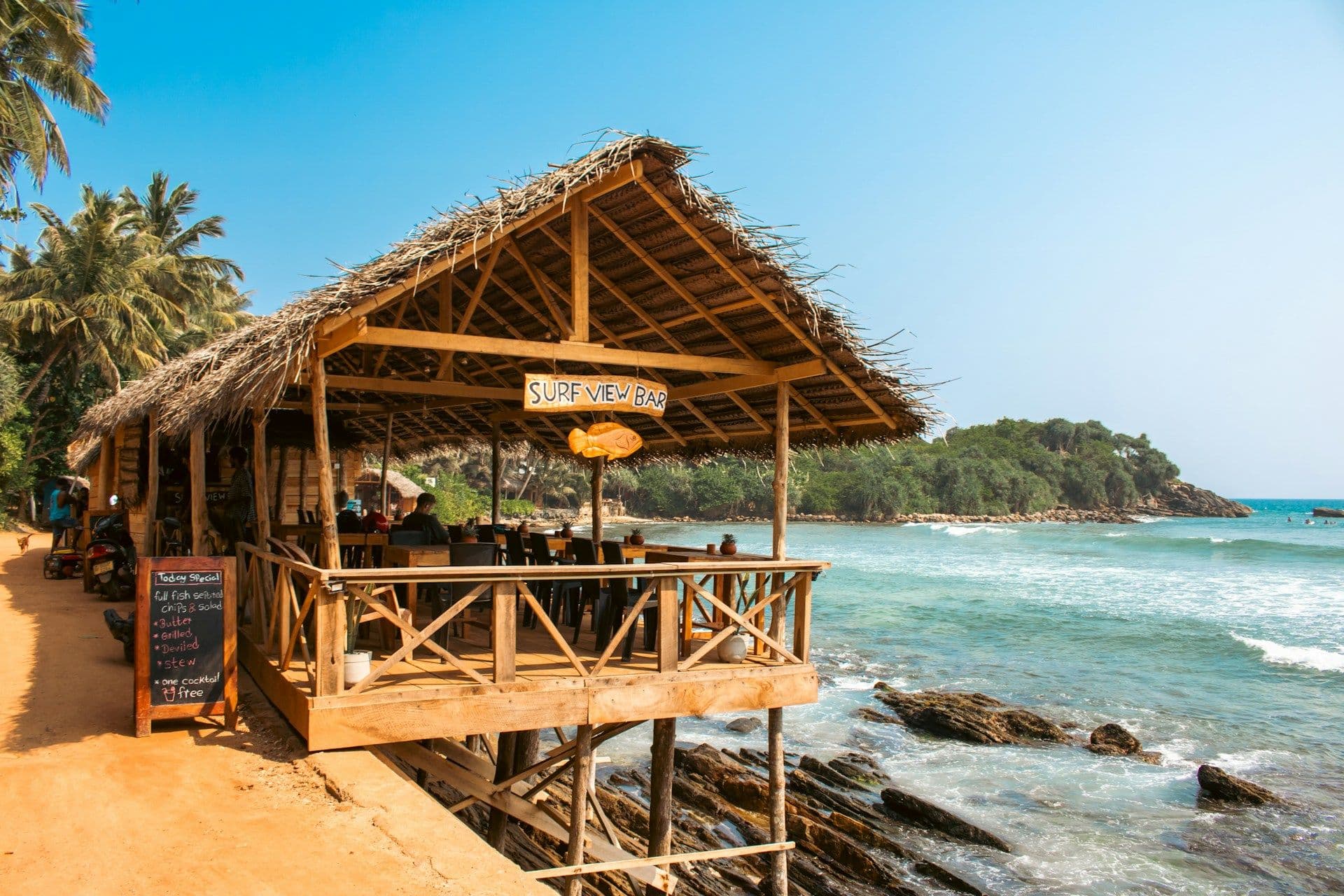 Best Cafés & Restaurants in Sri Lanka: Where to Eat for Every Travel Style