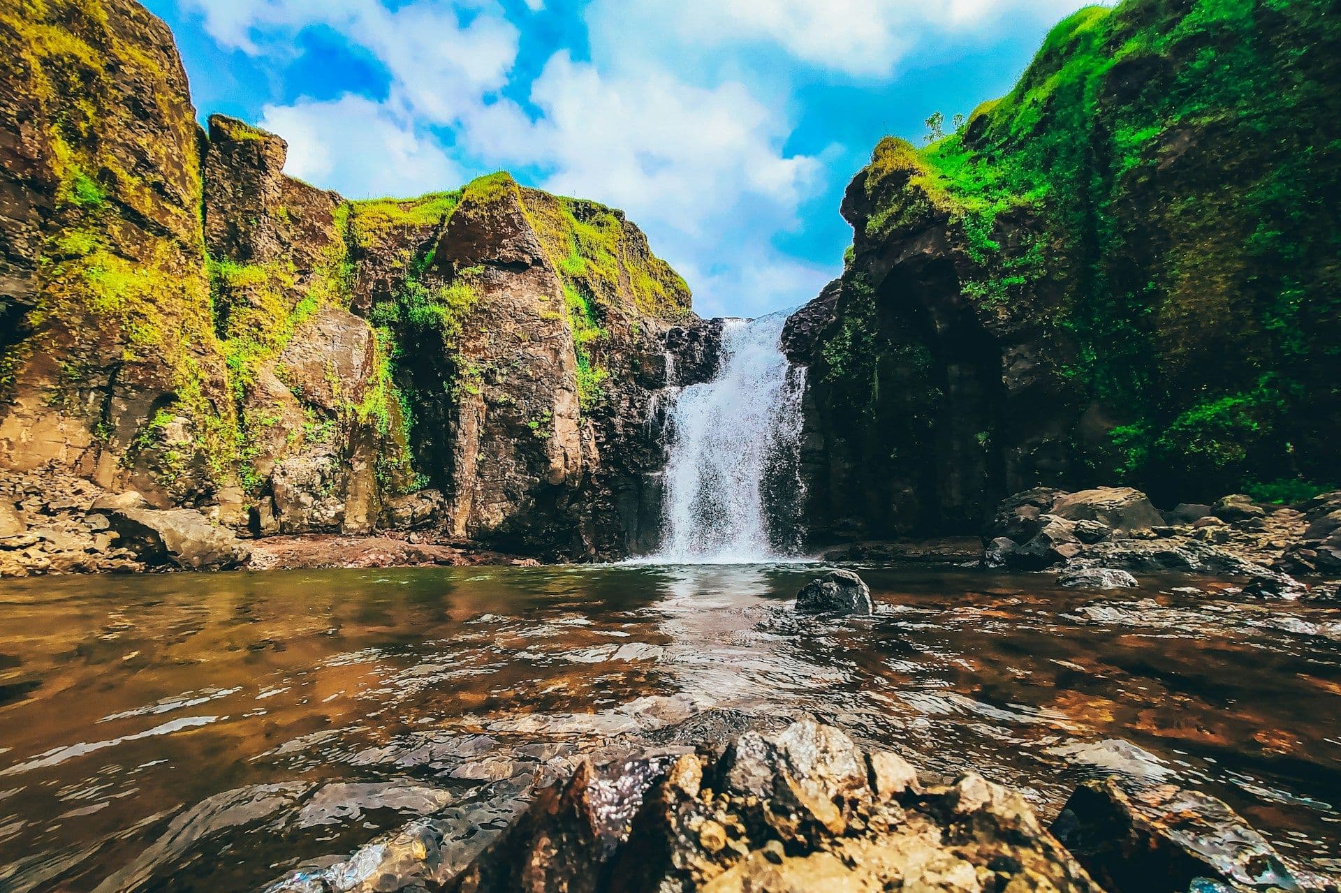 Best Waterfalls in India: From Himalayan Cascades to Monsoon Forest Falls