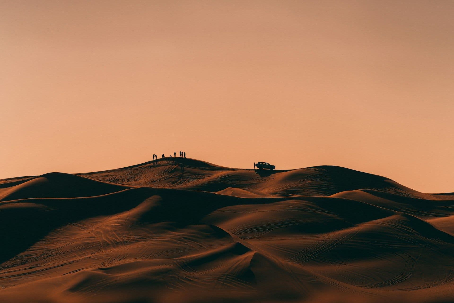 Dubai Desert Safari Guide: Types, Cost & Tips
