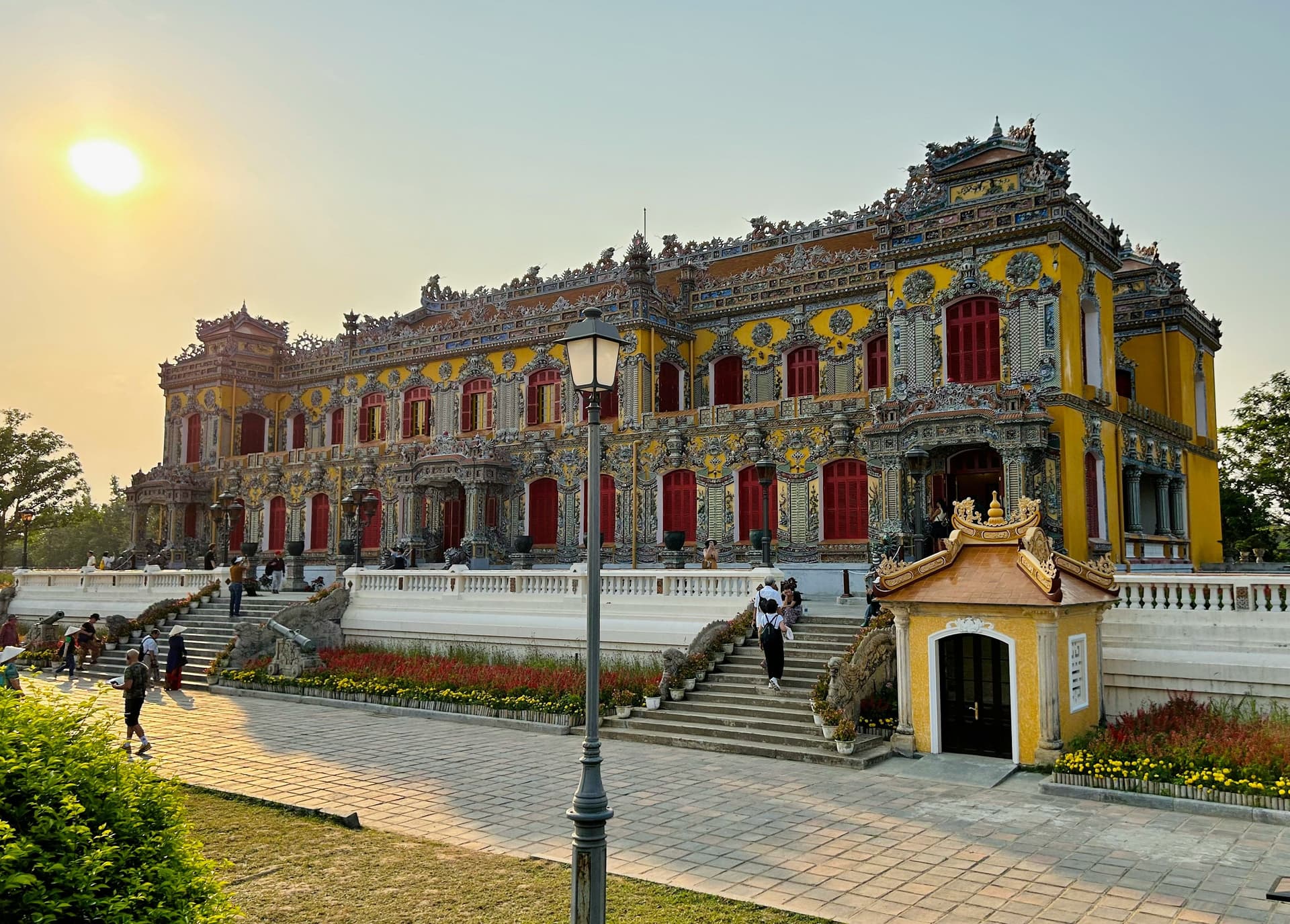 Hue Travel Guide: Imperial Citadel, Royal Tombs & Historic Temples