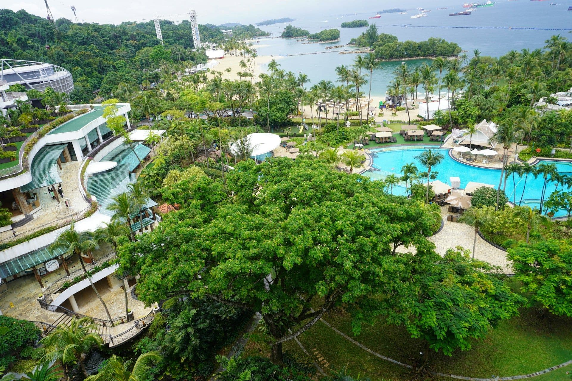 7 Days Singapore Honeymoon Package with Genting Dream Cruise