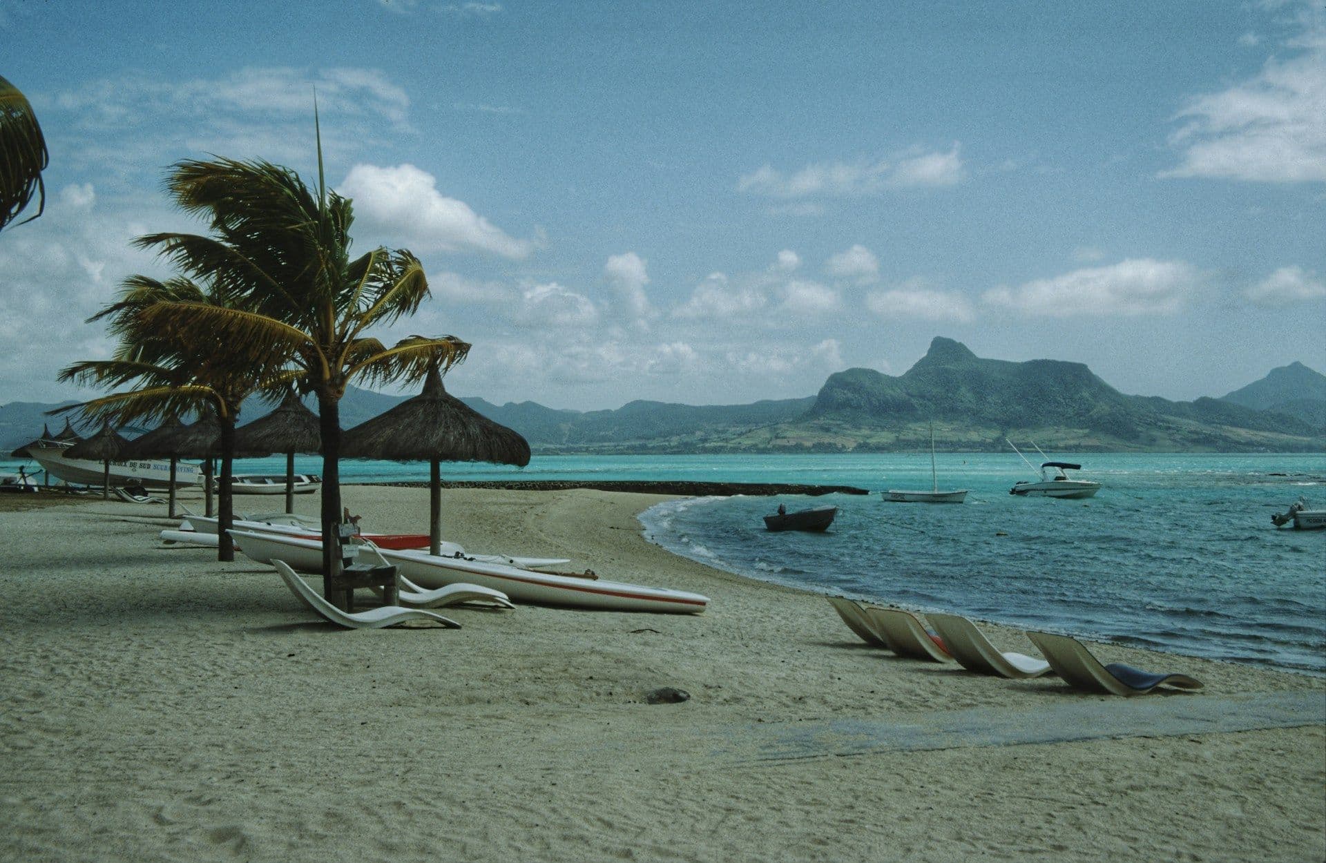 5 Days Mauritius Honeymoon Trip: Romantic Island Escape 1