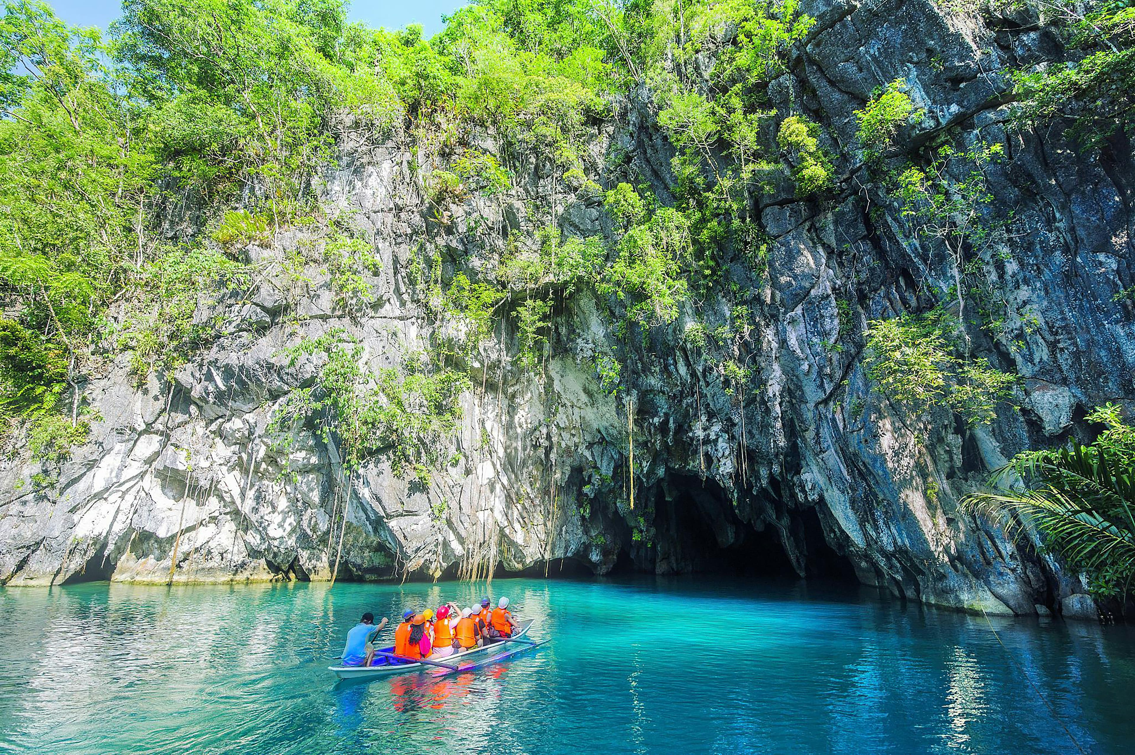 Discover Paradise: 11 Days Philippines Group Tour 2