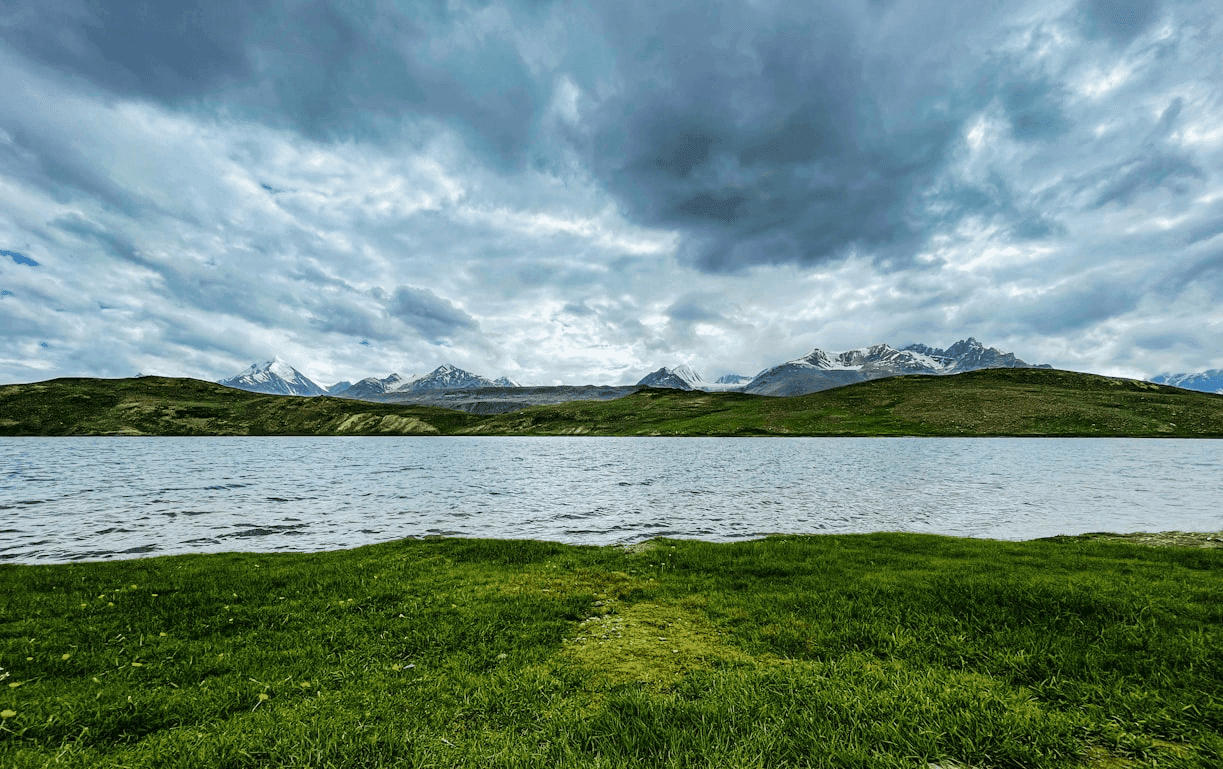 Hampta Pass Trek with Chandratal Lake Adventure