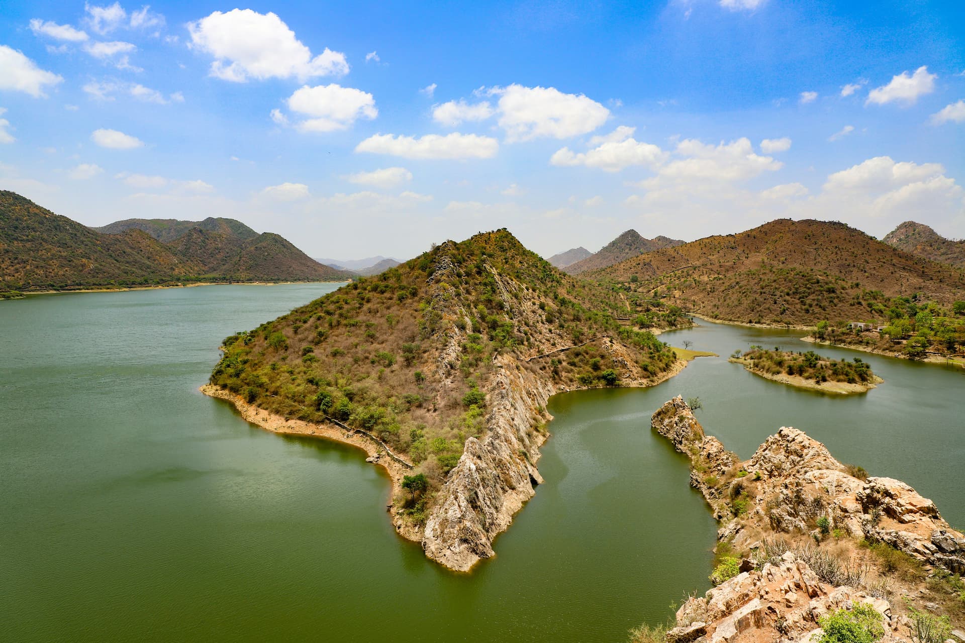 hnvnr0z70z79uaiw38mxnbit