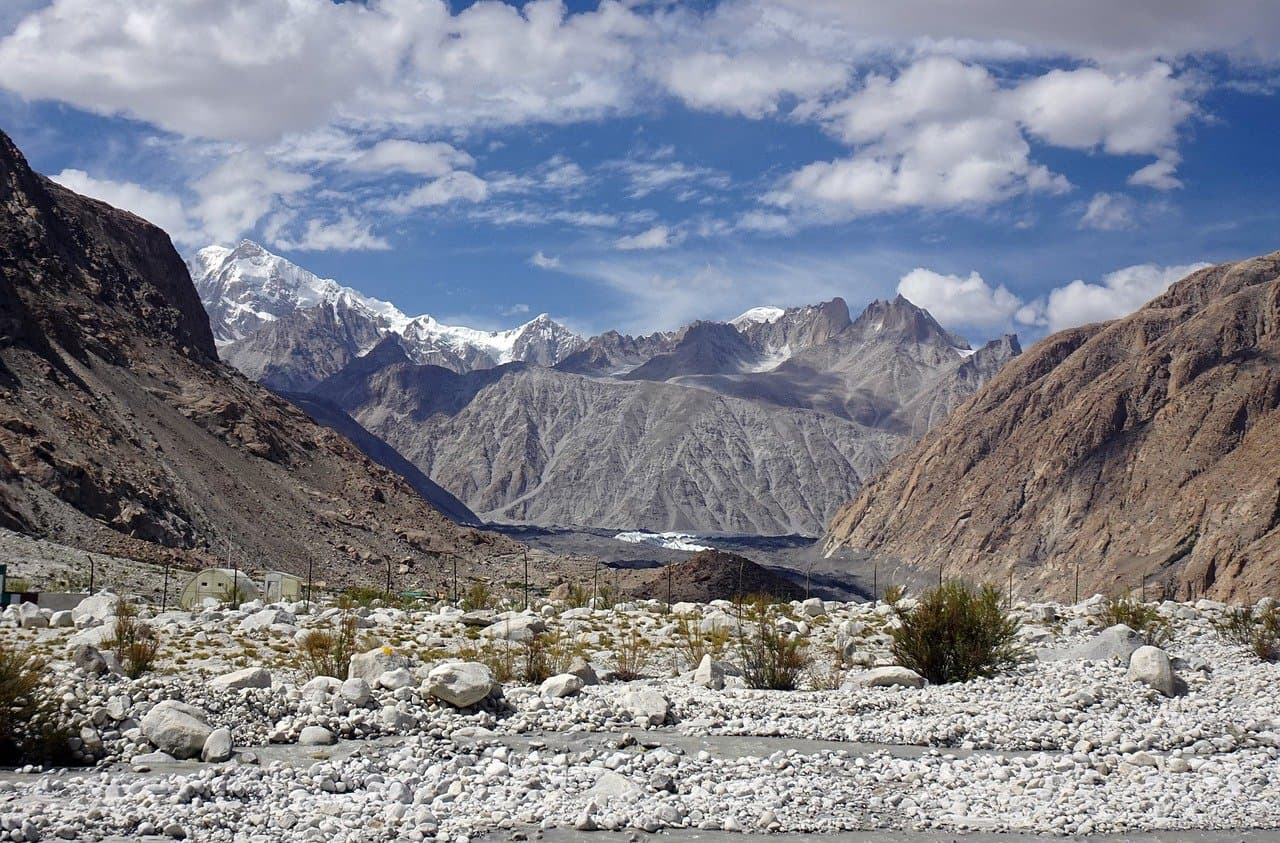 Ladakh Unveiled: A Complete Guide to Adventure, Culture, and Scenic Beauty