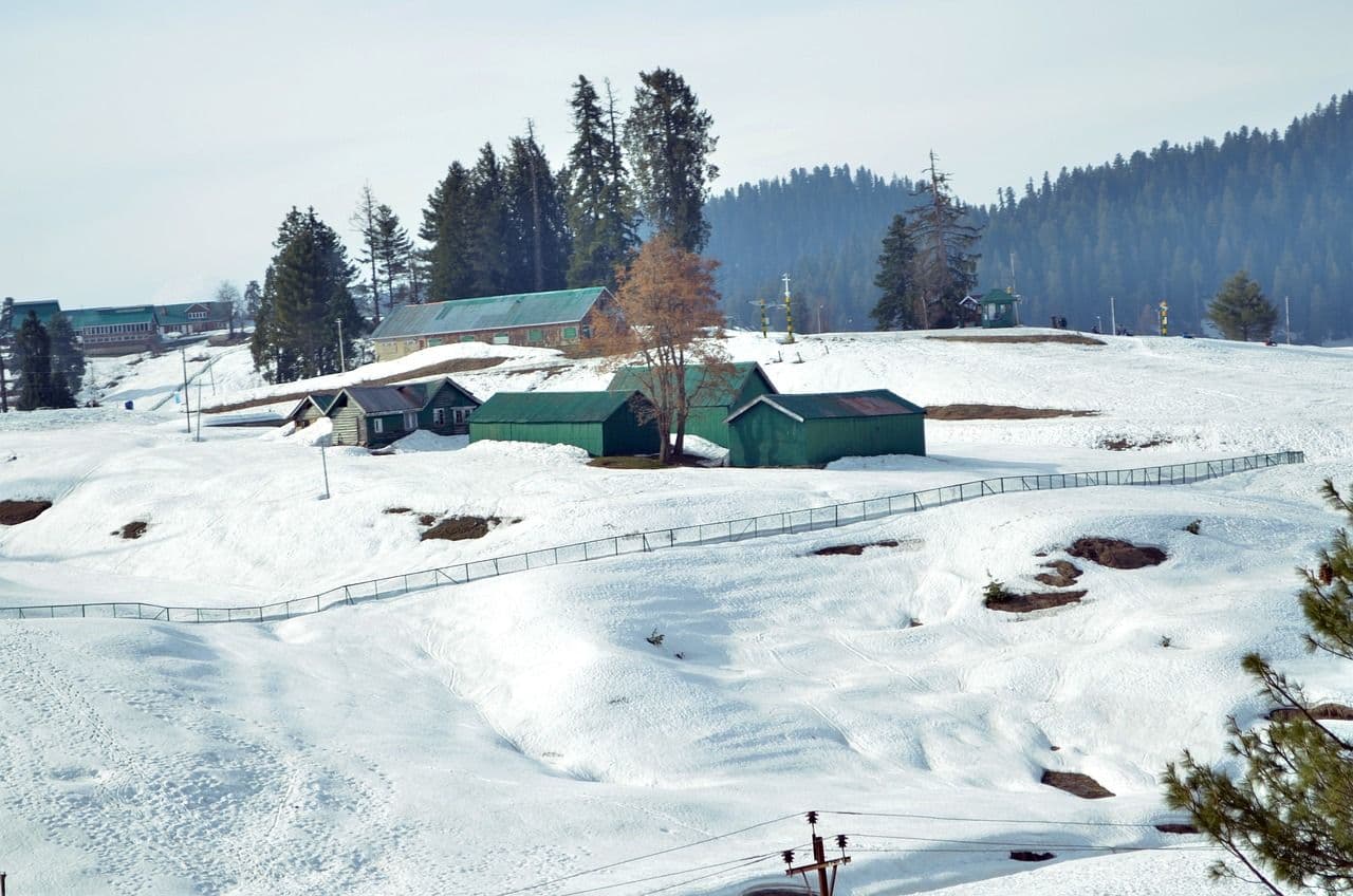 Kashmir in Winter - The Ultimate Winter Wonderland Experience