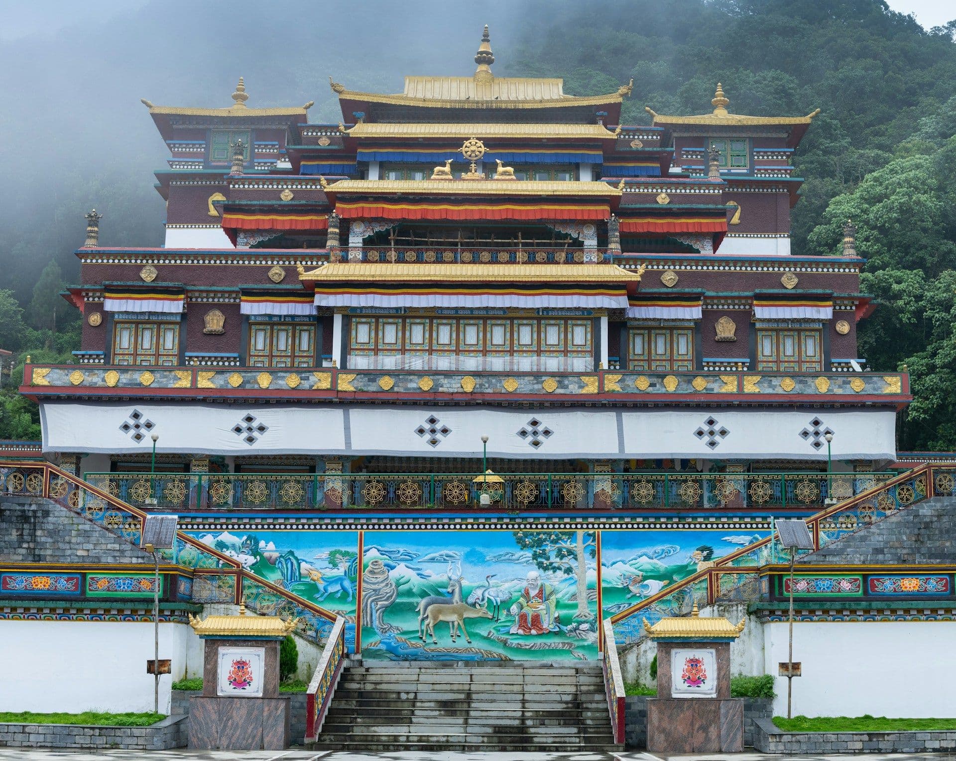 North Sikkim Tour Package – Lachen, Lachung & Yumthang Valley